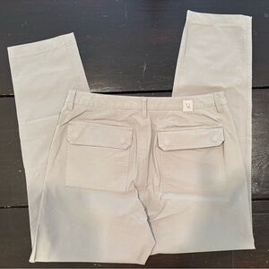 Vuori Men's Gray Barren Pant Classic